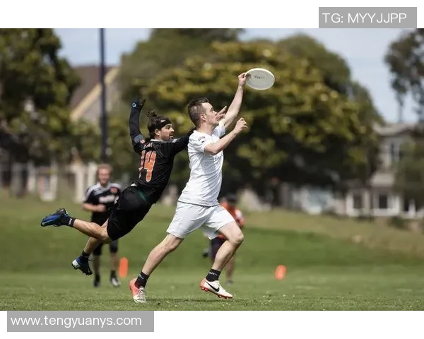 飞盘运动护具选购指南：保护你的安全与舒适体验